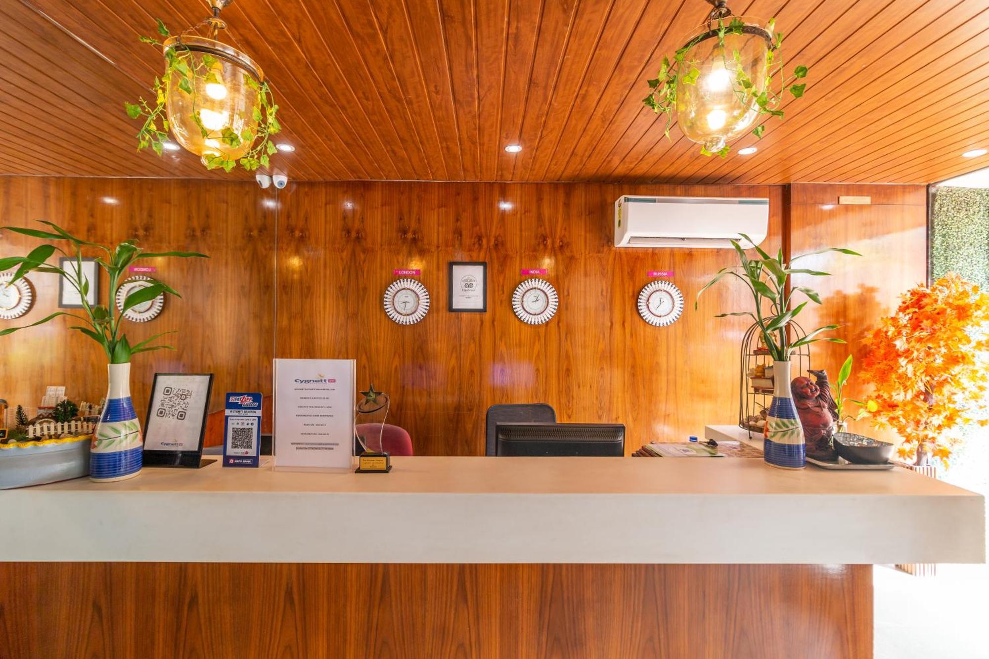 Hotel Celestiial , Candolim Exterior foto
